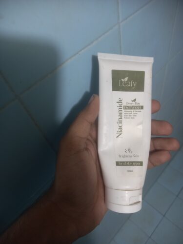 Niacinamide Every Day FaceWash photo review